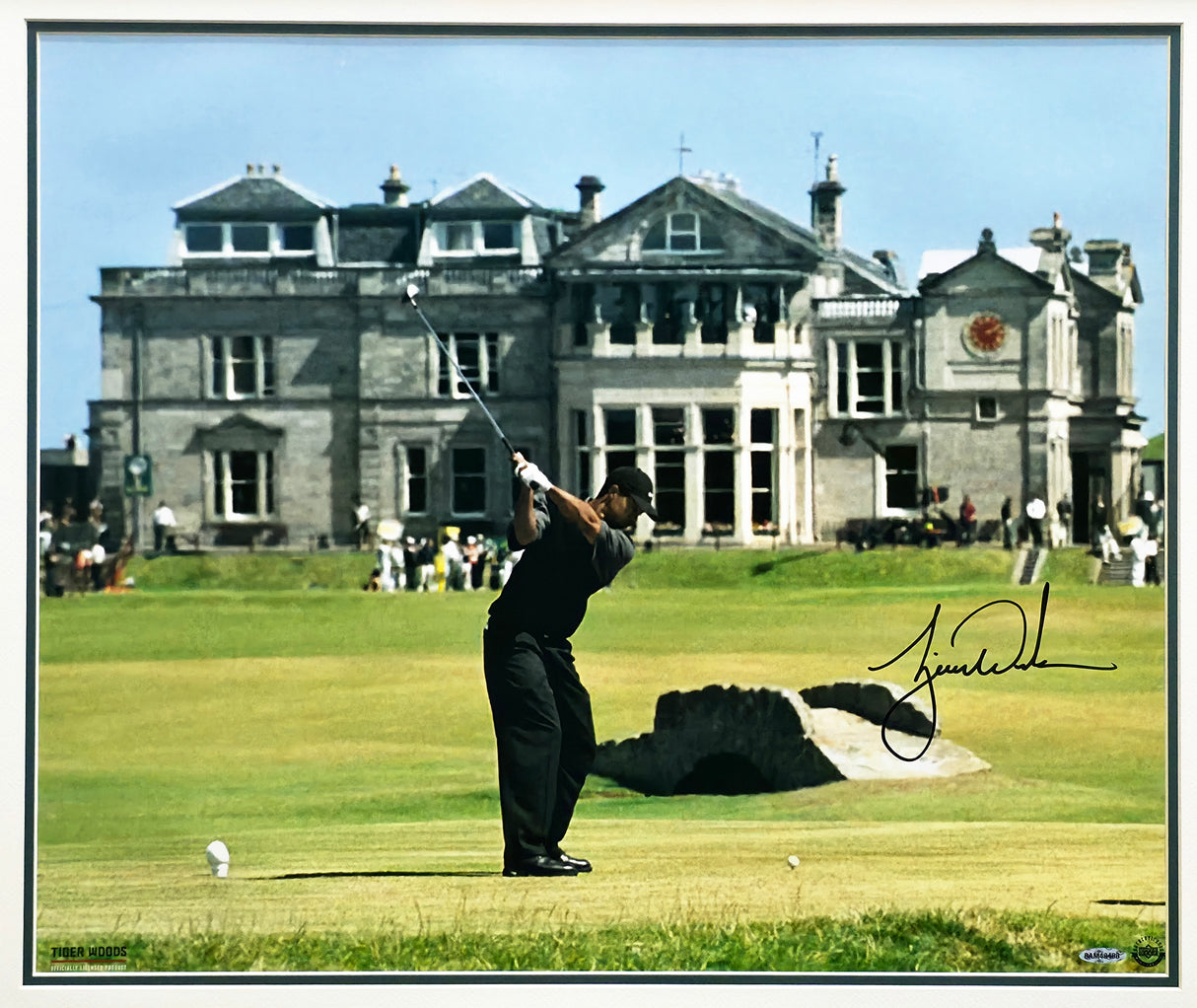 Tiger Woods Autographed Framed 20x24 Photo 2000 British Open UDA Holo #BAM48488