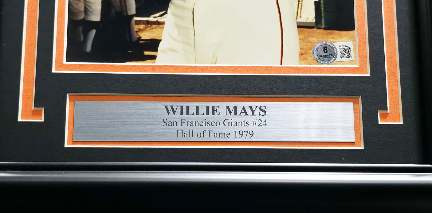 Willie Mays Autographed Framed 8x10 Photo San Francisco Giants Beckett BAS #AE31022