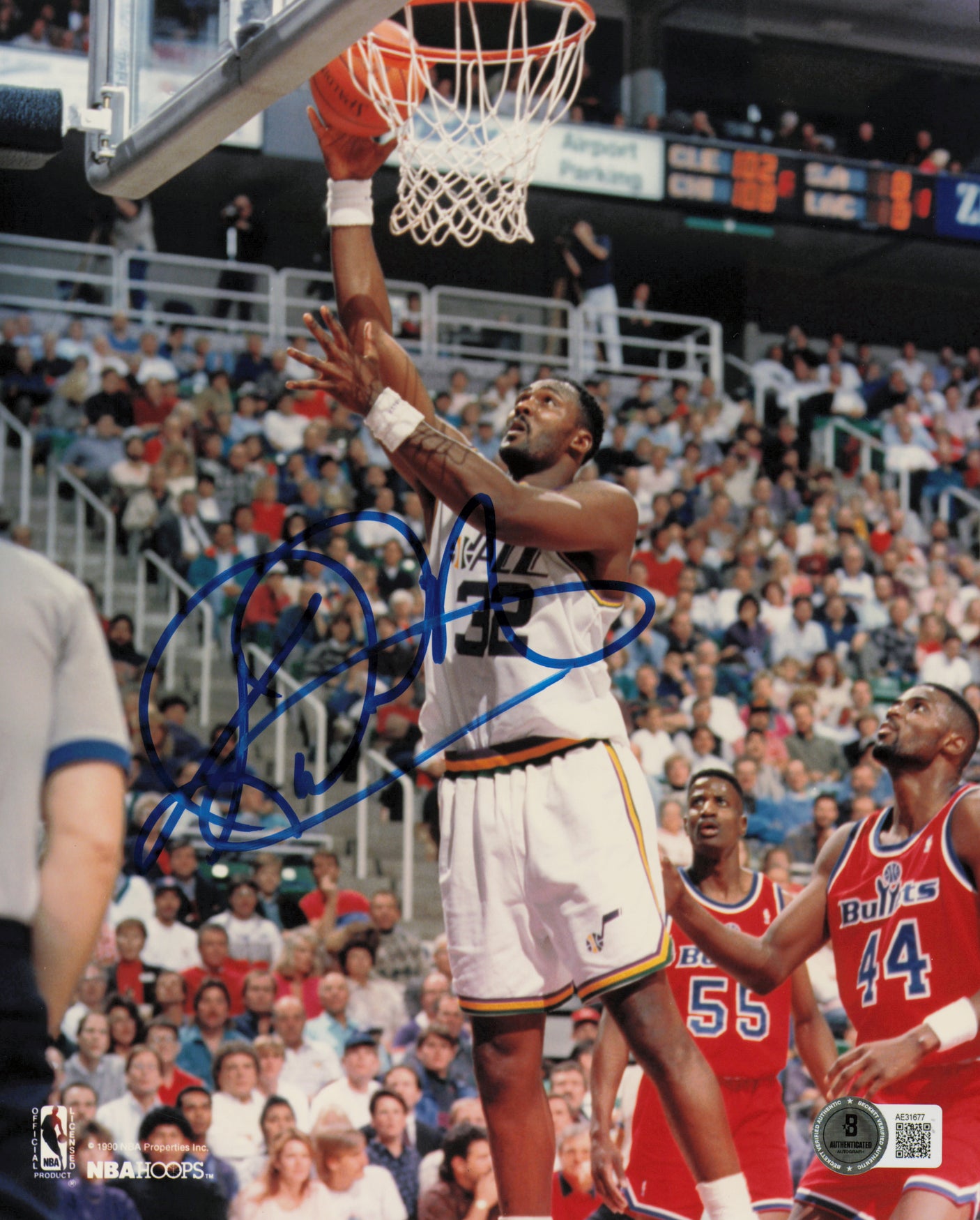 Karl Malone Autographed 8x10 Photo Utah Jazz Beckett BAS QR #AE31677