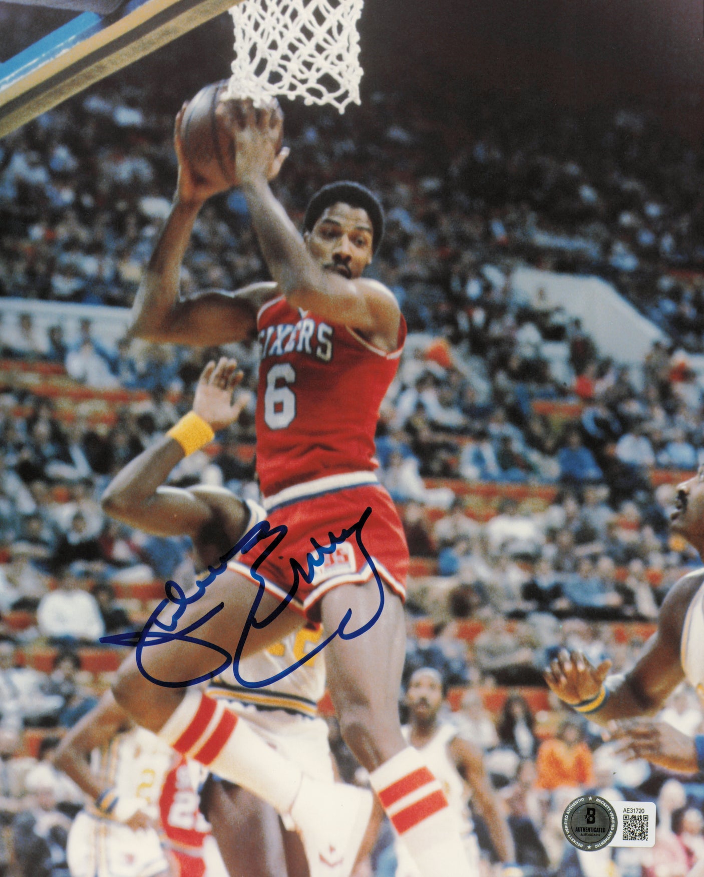 Julius Dr. J Erving Autographed 8x10 Photo Philadelphia 76ers Beckett BAS QR #AE31720