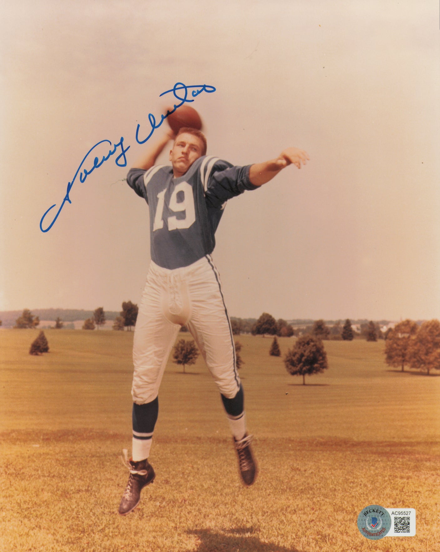 Johnny Unitas Autographed 8x10 Photo Baltimore Colts Beckett BAS #AC95527