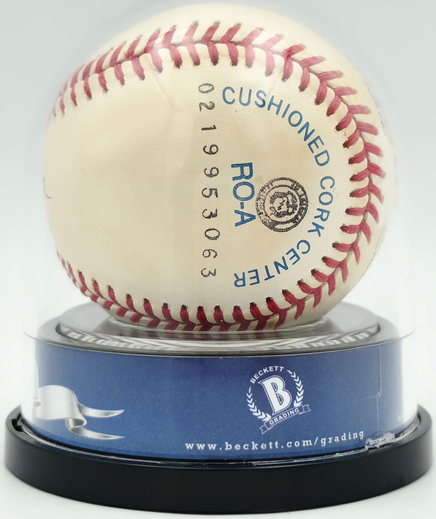 Mickey Mantle Autographed Official AL Baseball New York Yankees Auto Grade Mint 9 "No 7." Beckett BAS #17801733