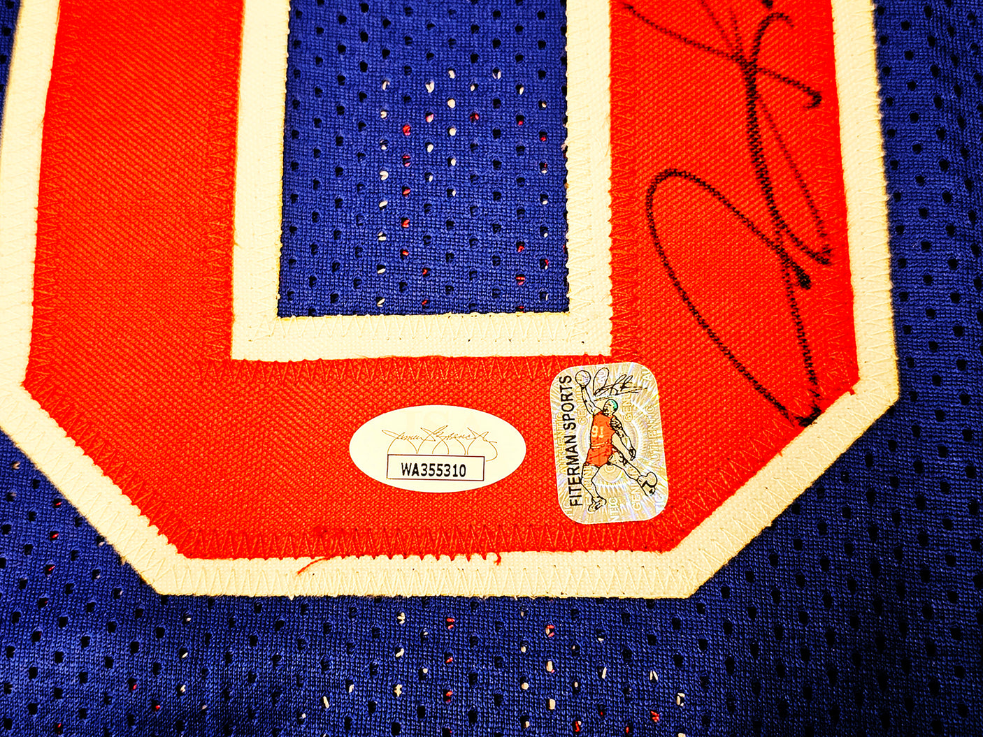 Detroit Pistons Dennis Rodman Autographed Blue Jersey JSA Stock #215742