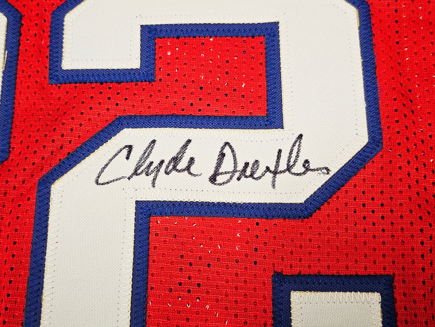 Houston Cougars Clyde Drexler Autographed Red Jersey JSA Stock #215764