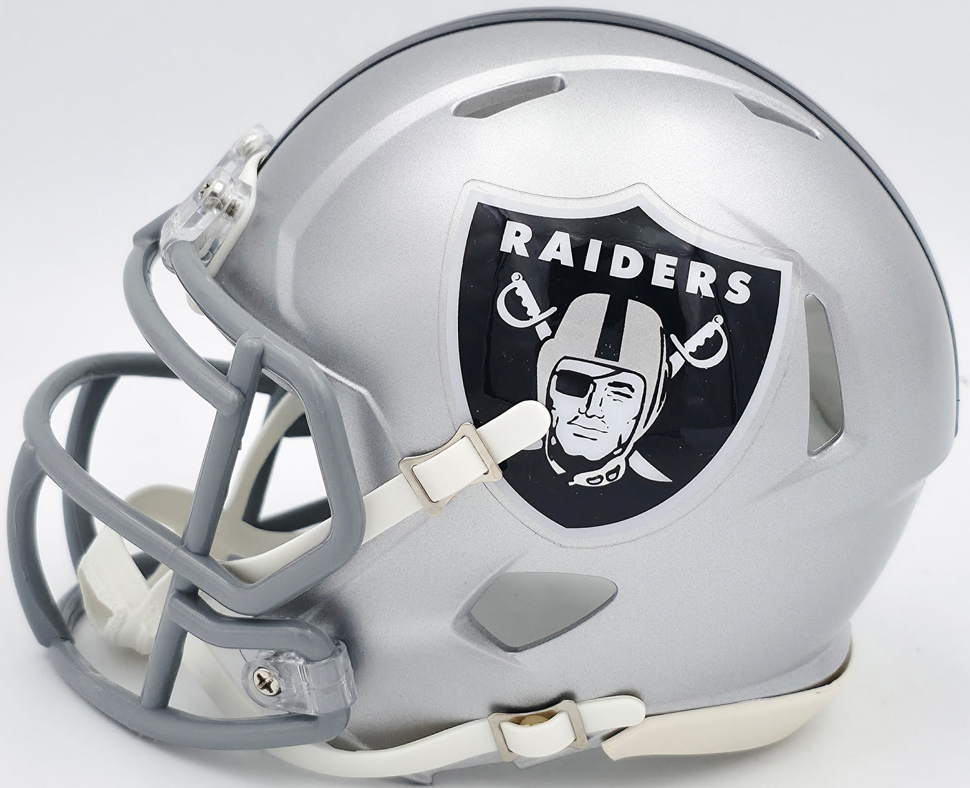 Aidan O'Connell Autographed Oakland Raiders Silver Speed Mini Helmet Beckett BAS Witness #W975612