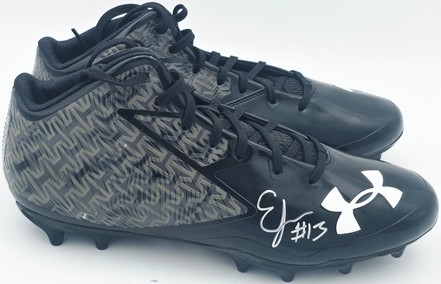 Ernest Jones IV Autographed Pair of Black Under Armour Cleats Seattle Seahawks Size 10.5 MCS Holo Stock #242563
