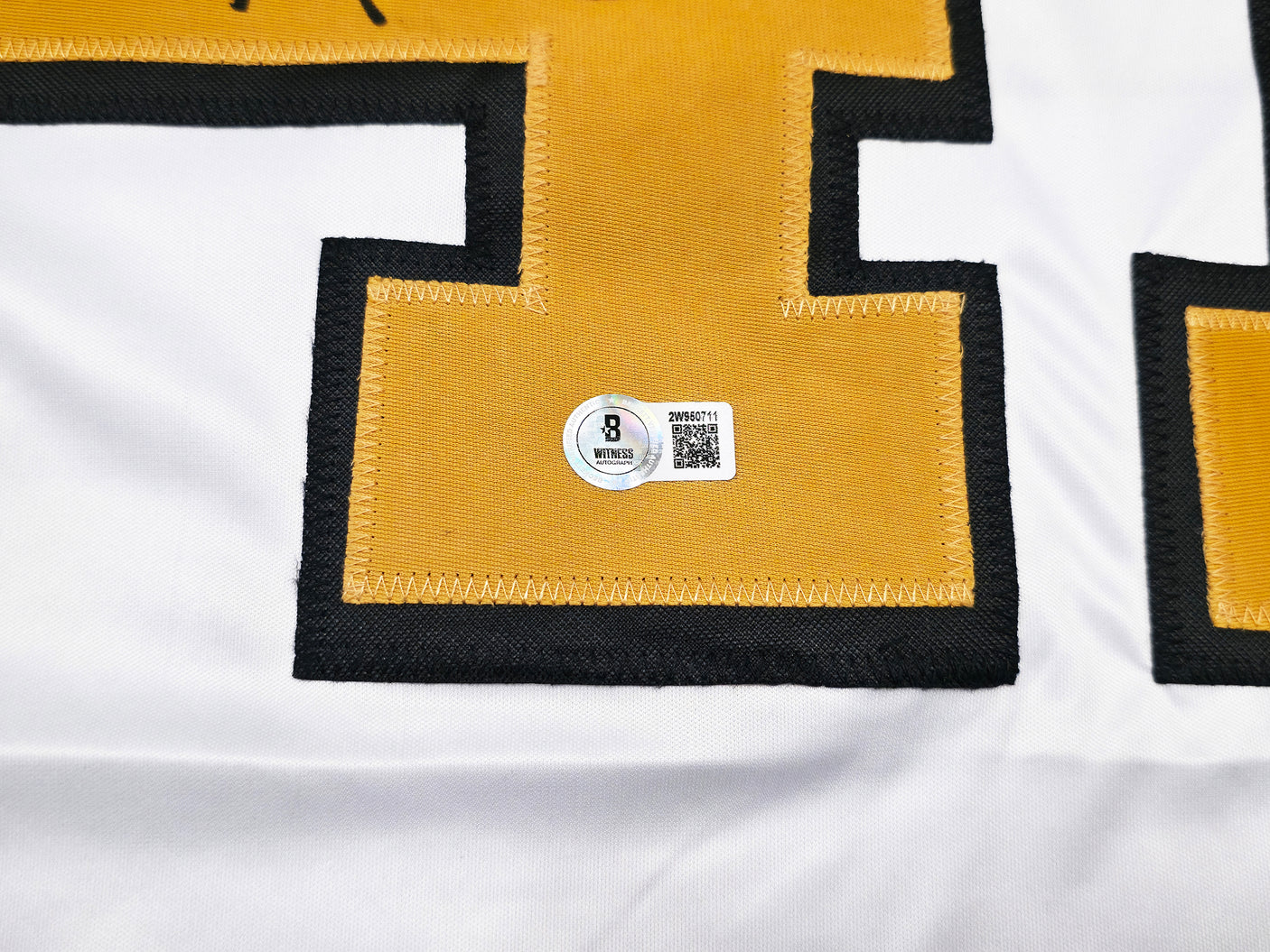 New Orleans Saints Alvin Kamara Autographed White Jersey Beckett BAS Witness Stock #243271