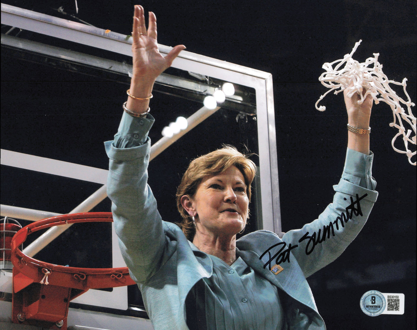 Pat Summit Autographed 8x10 Photo Tennessee Volunteers Beckett BAS QR #BS30150