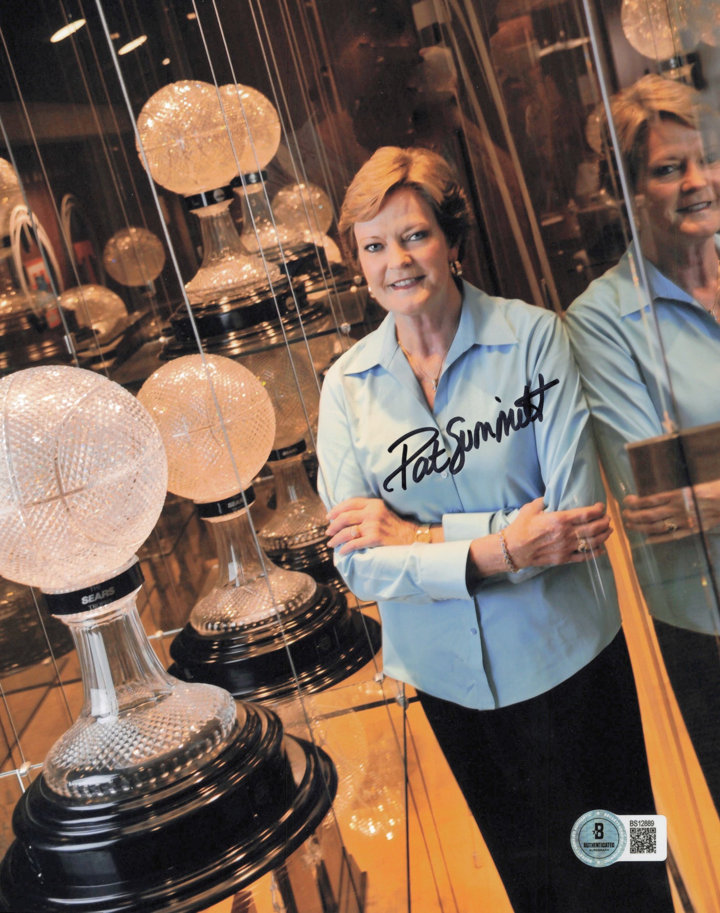 Pat Summitt Autographed 8x10 Photo Tennessee Volunteers Beckett BAS QR #BS12889