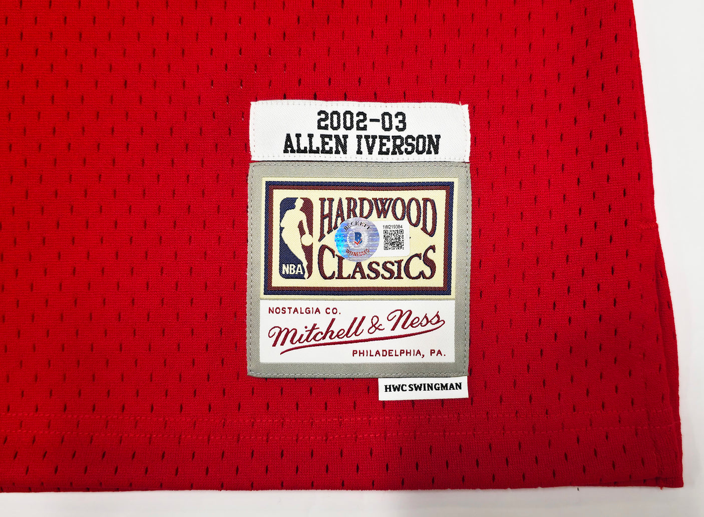 Philadelphia 76ers Allen Iverson Autographed Red Authentic Mitchell & Ness 2002-03 HWC Swingman Jersey Size L Beckett BAS Witness Stock #245735