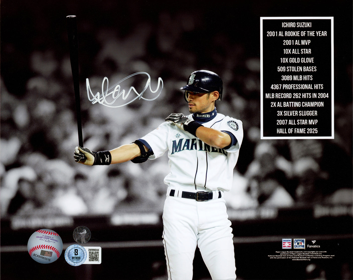 Ichiro Suzuki Autographed 8x10 Photo Seattle Mariners Stats IS Holo & Beckett BAS Witness Stock #246188