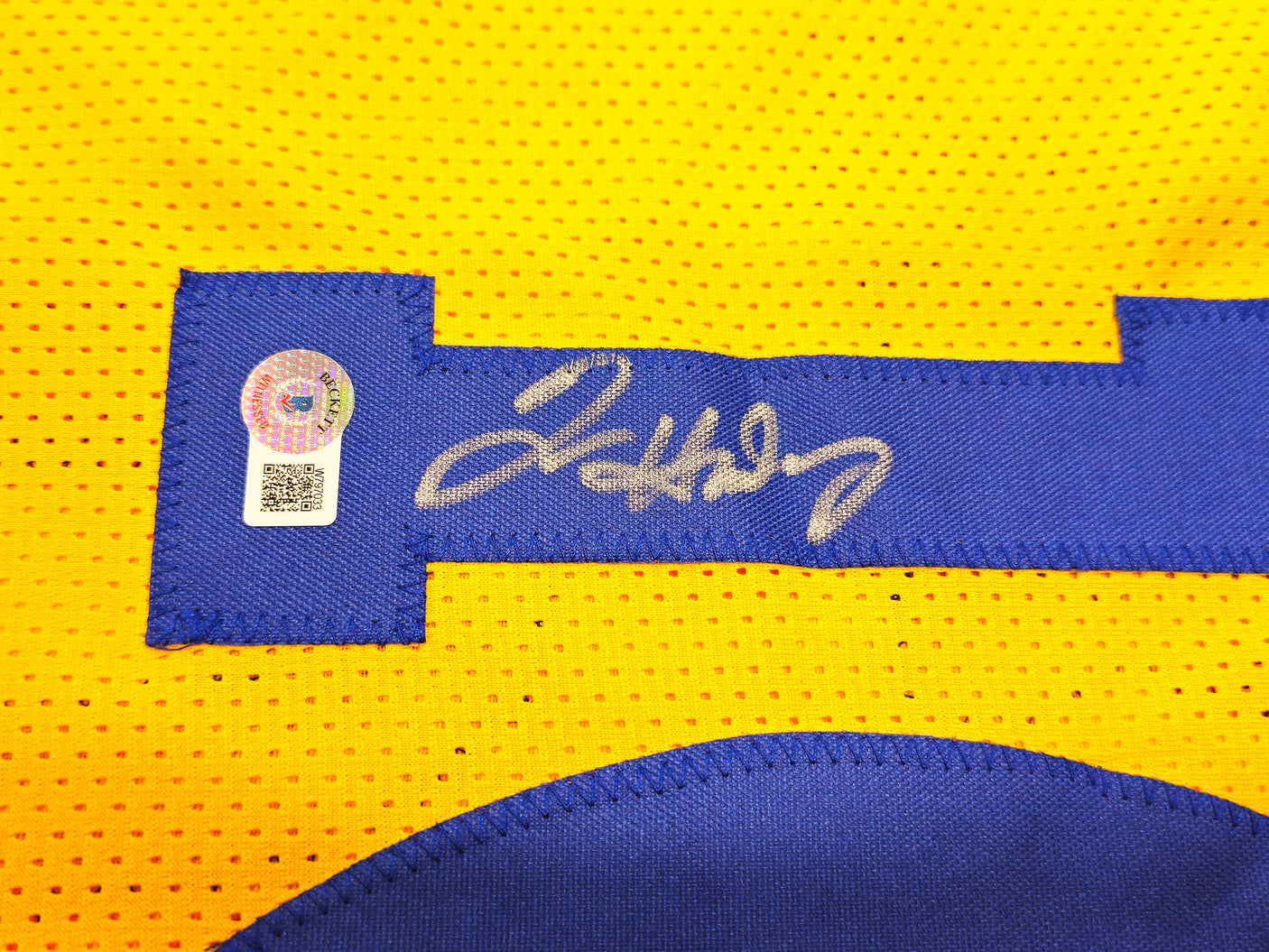 Golden State Warriors Tim Hardaway Autographed Yellow Jersey Beckett BAS Witness Stock #232600