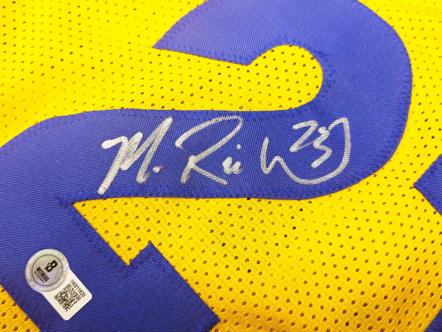 Golden State Warriors Mitch Richmond Autographed Yellow Jersey Beckett BAS Witness Stock #232589