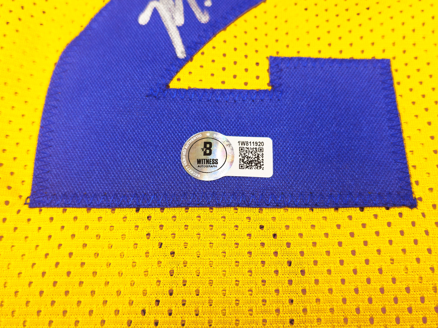 Golden State Warriors Mitch Richmond Autographed Yellow Jersey Beckett BAS Witness Stock #232589