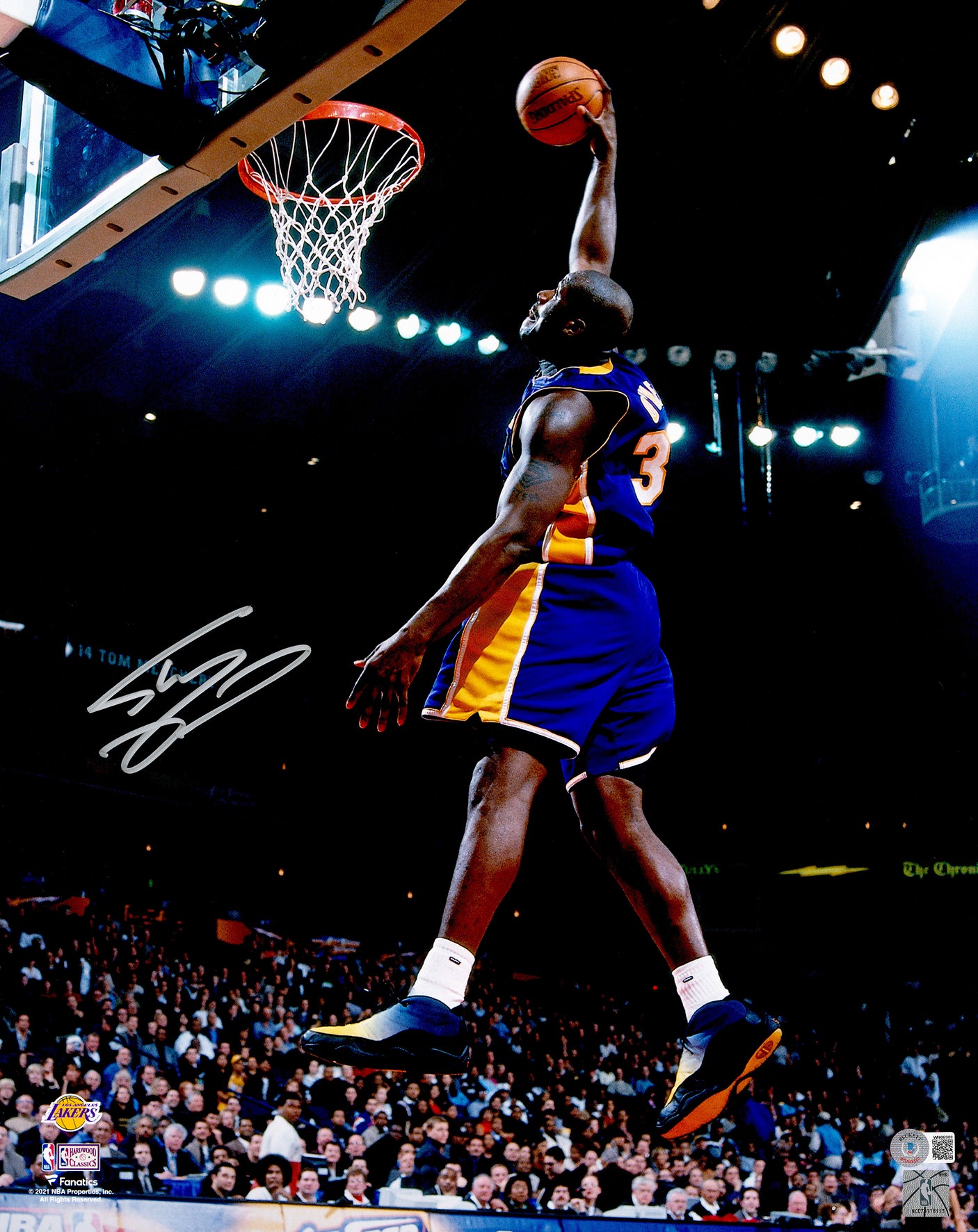 Shaquille O'Neal Autographed 16x20 Photo Los Angeles Lakers Beckett BAS Witness Stock #232718