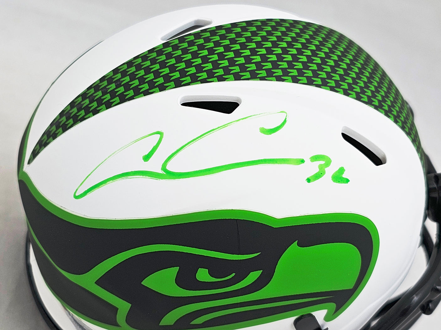 Chris Carson Autographed Seattle Seahawks Lunar Eclipse White Speed Mini Helmet Fanatics Holo Stock #216815
