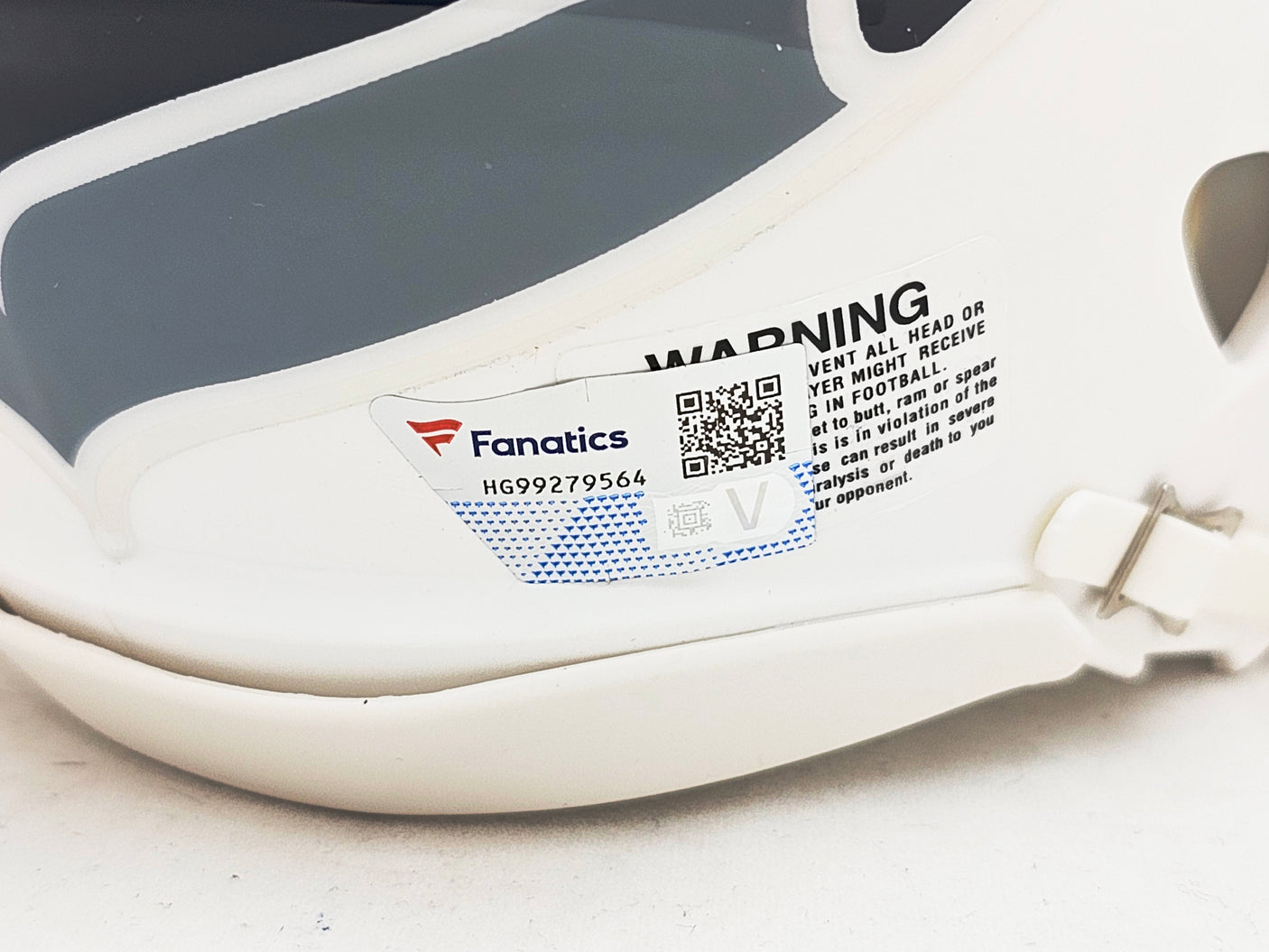 Chris Carson Autographed Seattle Seahawks Flat Matte White Speed Mini Helmet Fanatics Holo Stock #216811