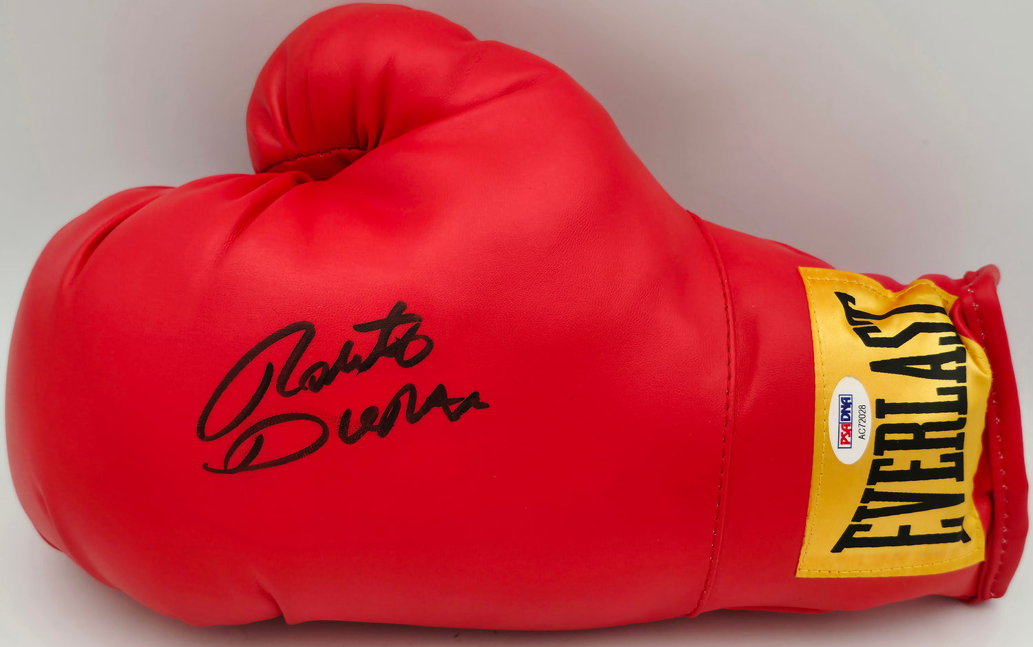 Roberto Duran Autographed Red Everlast Boxing Glove LH PSA/DNA #AC72028