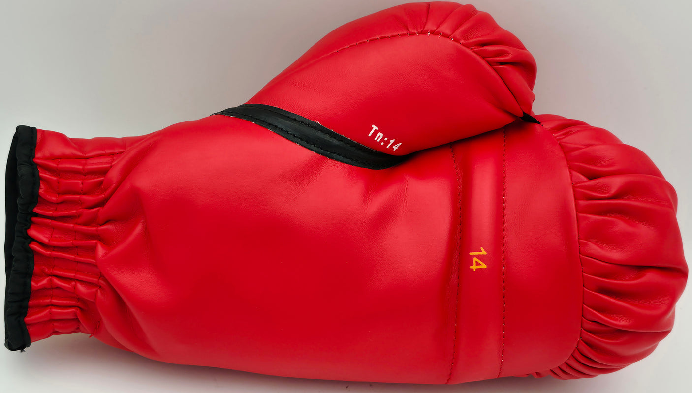 Roberto Duran Autographed Red Everlast Boxing Glove LH PSA/DNA #AC72007