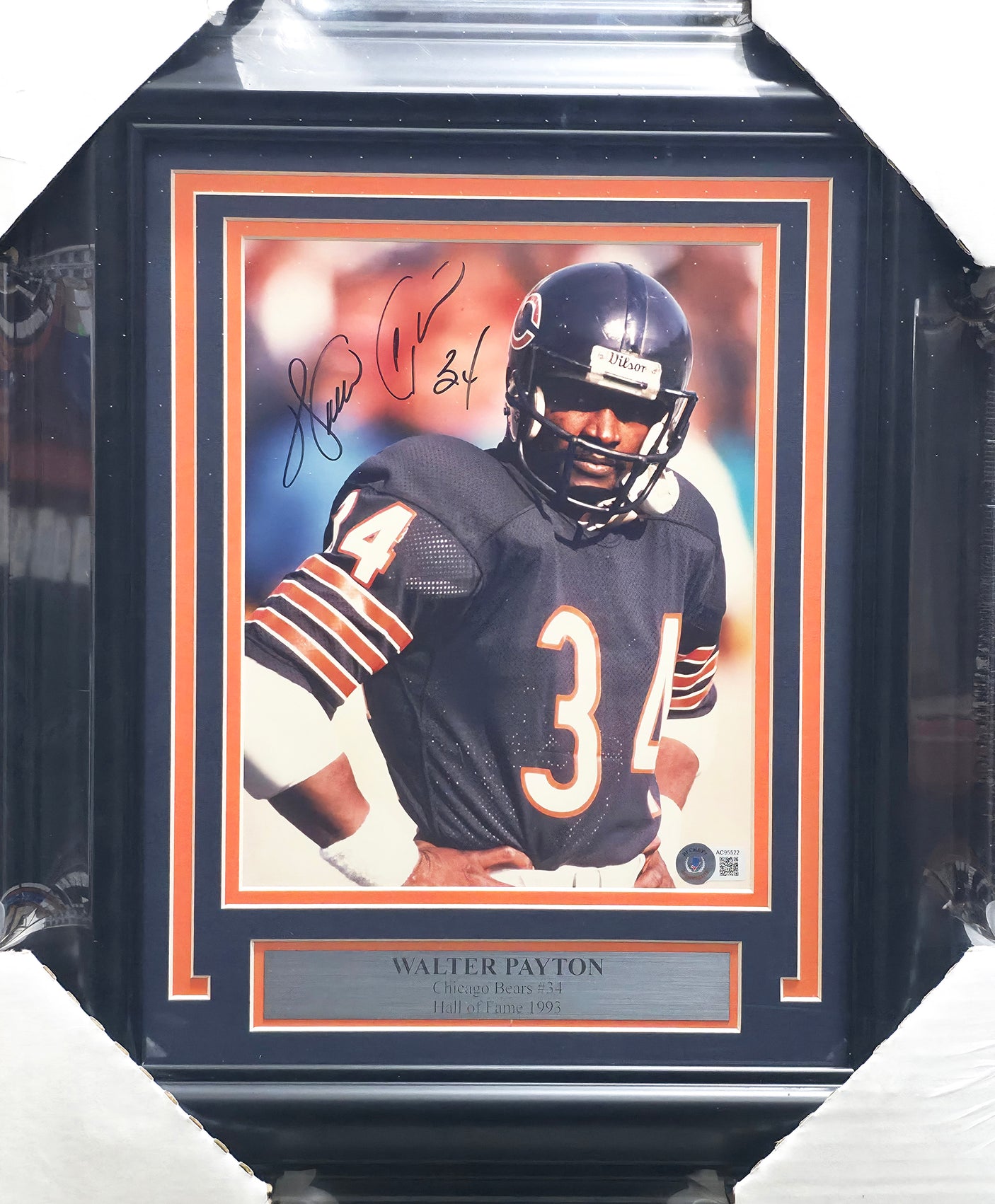 Walter Payton Autographed Framed 8x10 Photo Chicago Bears Beckett BAS #AC95522