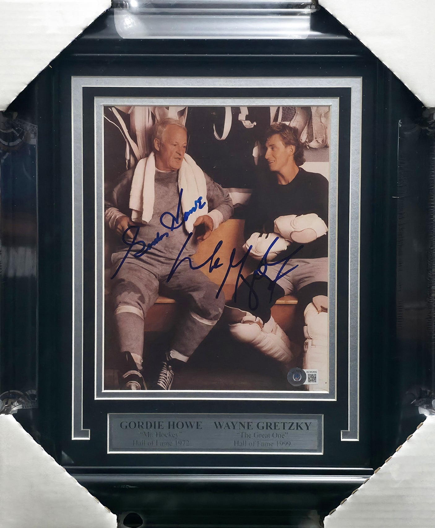 Wayne Gretzky & Gordie Howe Autographed Framed 8x10 Photo Beckett BAS #AC95495
