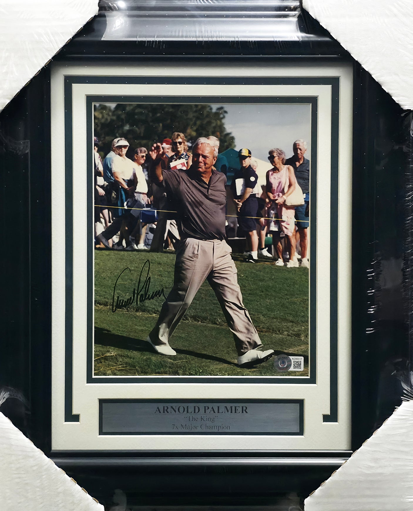 Arnold Palmer Autographed Framed 8x10 Photo Beckett BAS #AC95517