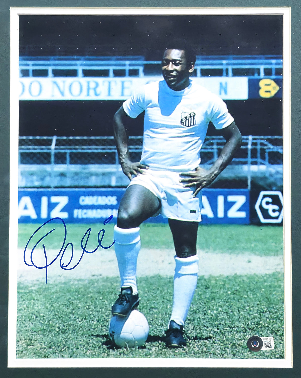 Pele Autographed Framed 11x14 Photo Brazil Beckett BAS #AC95439