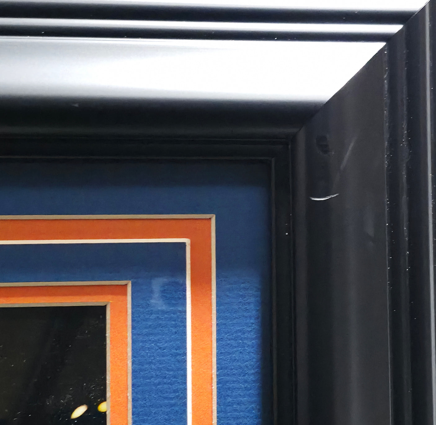 Patrick Ewing Autographed Framed 16x20 Photo New York Knicks (Damaged Frame) Beckett BAS QR #W436904