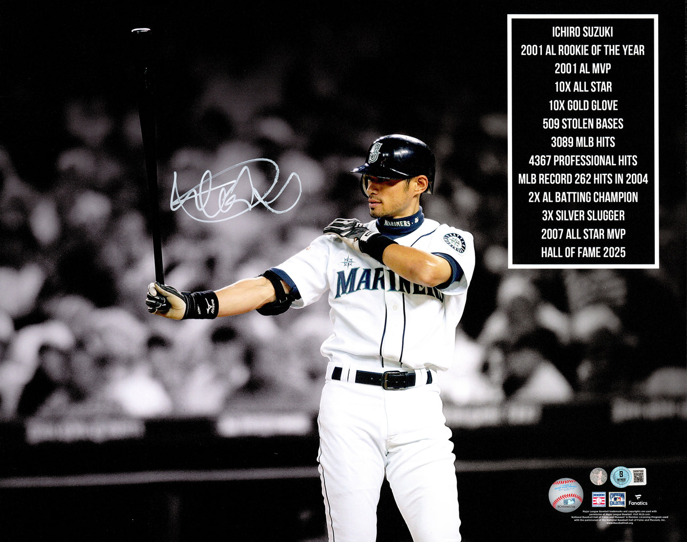 Ichiro Suzuki Autographed 16x20 Photo Seattle Mariners IS Holo & (Smudged) Beckett BAS Witness #2W997000