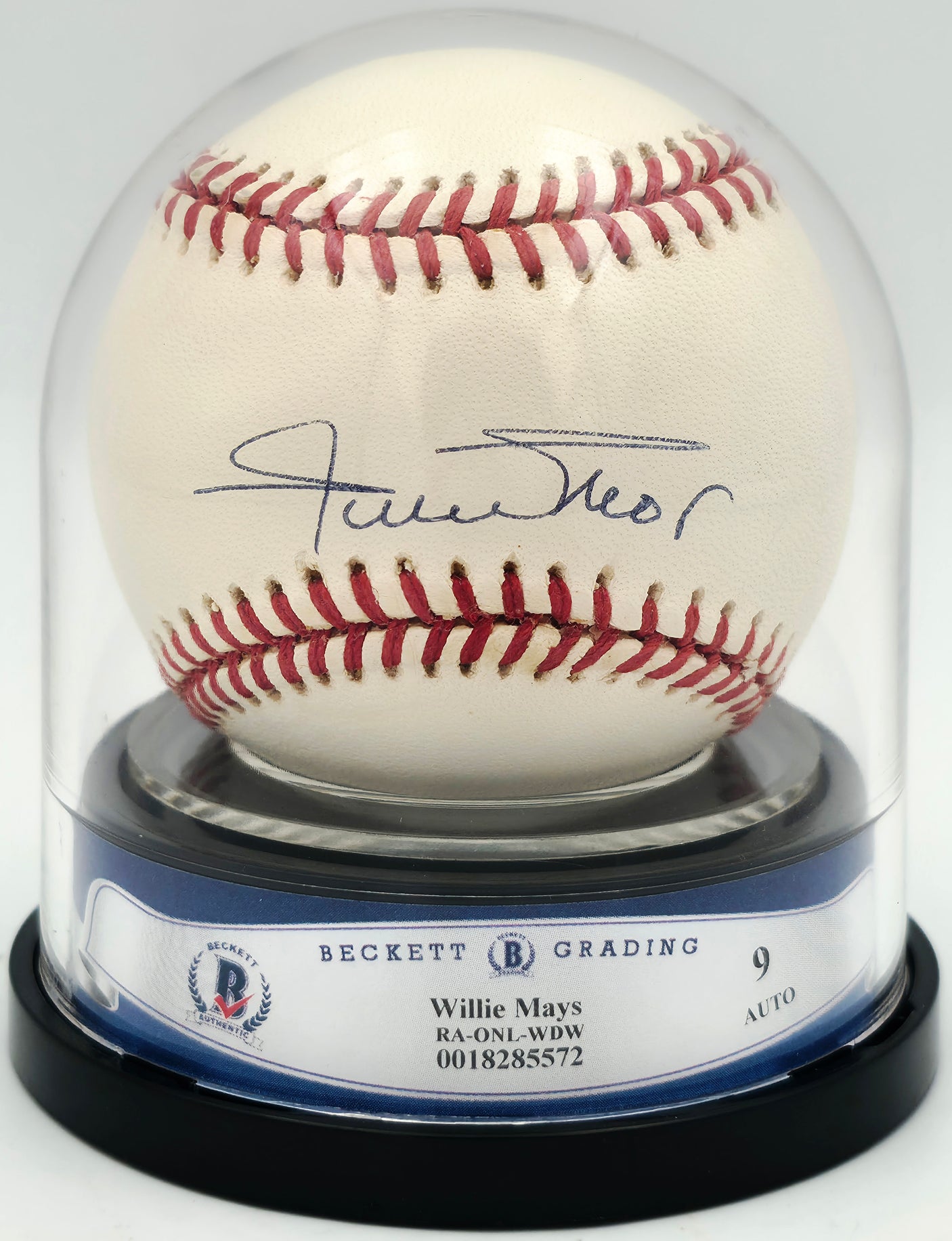 Willie Mays Autographed Official NL Baseball San Francisco Giants Auto Grade Mint 9 PSA/DNA & Beckett BAS #18285572