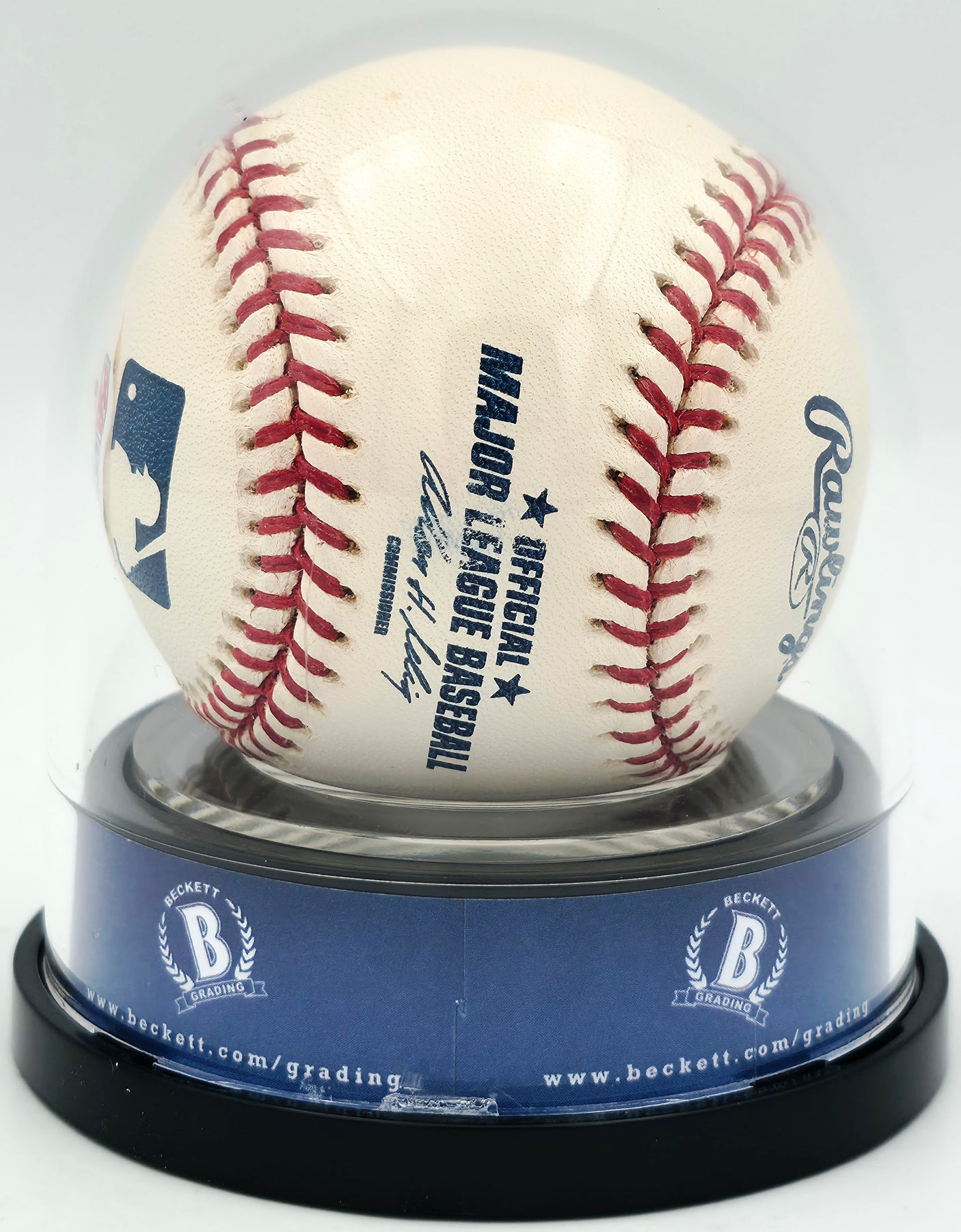 Willie Mays Autographed Official MLB Baseball San Francisco Giants Auto Grade Mint 9 PSA/DNA & Beckett BAS #18285581
