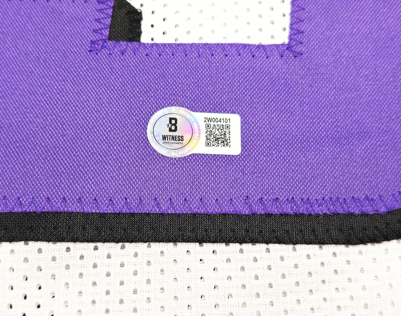 Phoenix Suns Steve Nash Autographed White Jersey Beckett BAS Witness Stock #233676