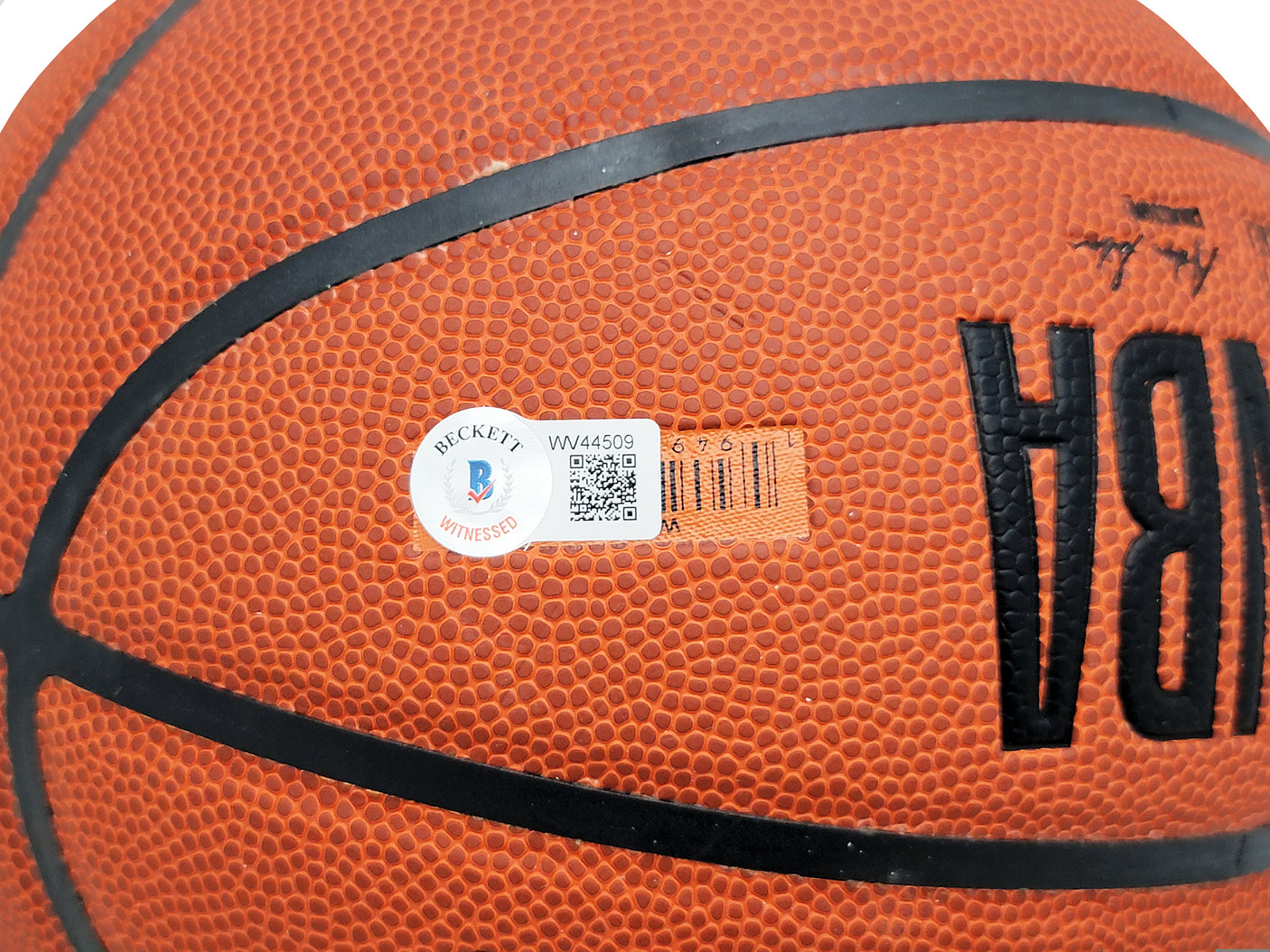 Dominique Wilkins Autographed Official Hawks Logo Wilson Basketball Atlanta Hawks Beckett BAS Witness Stock #207947