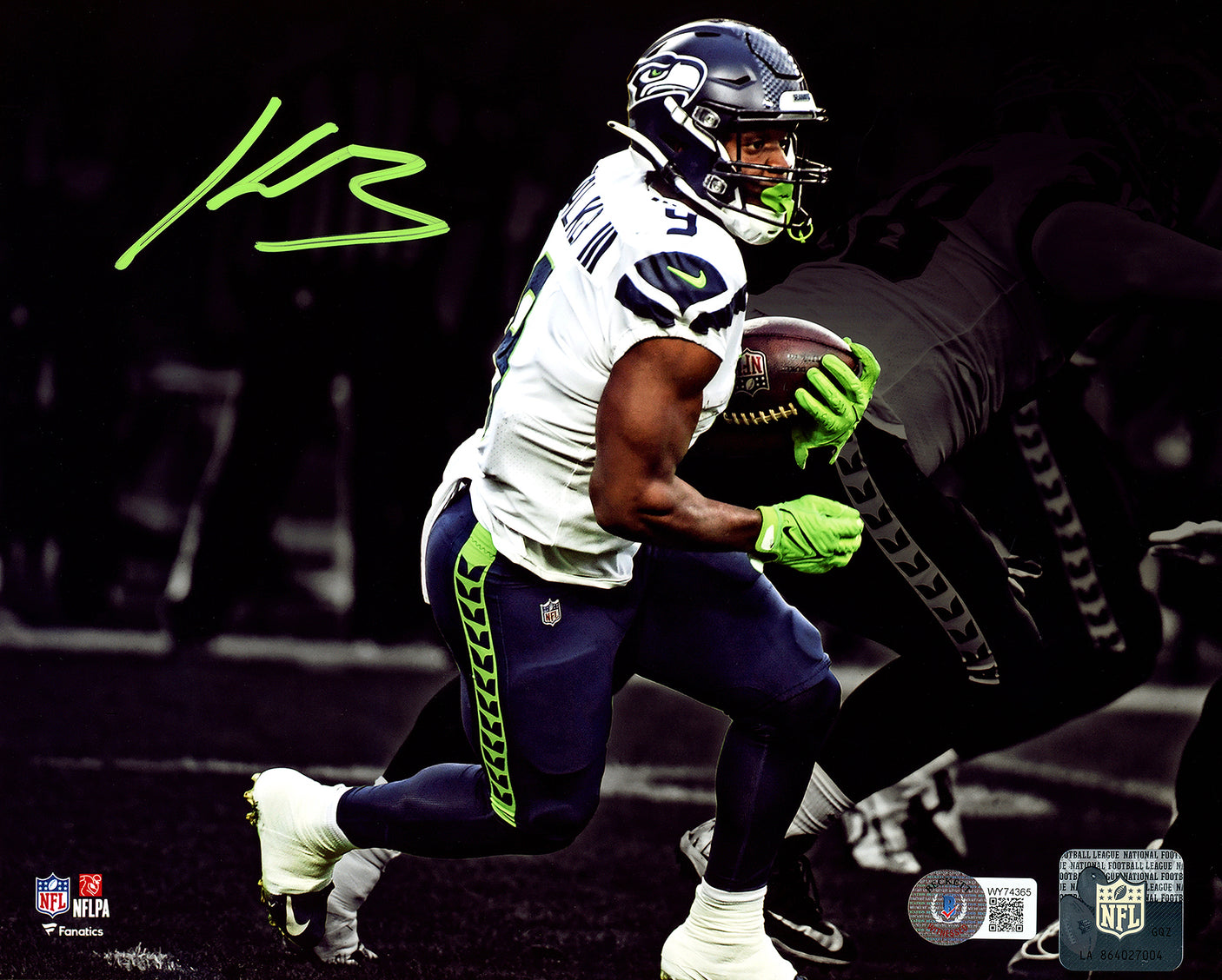 Kenneth Walker III Autographed 8x10 Photo Seattle Seahawks Spotlight Beckett BAS Witness Stock #208164
