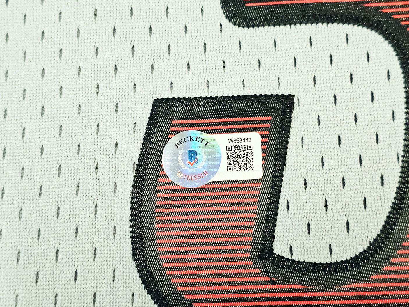 Philadelphia 76ers Allen Iverson Autographed Grey Authentic Mitchell & Ness 1997-98 HWC Swingman Jersey Size XL Beckett BAS Witness Stock #220430