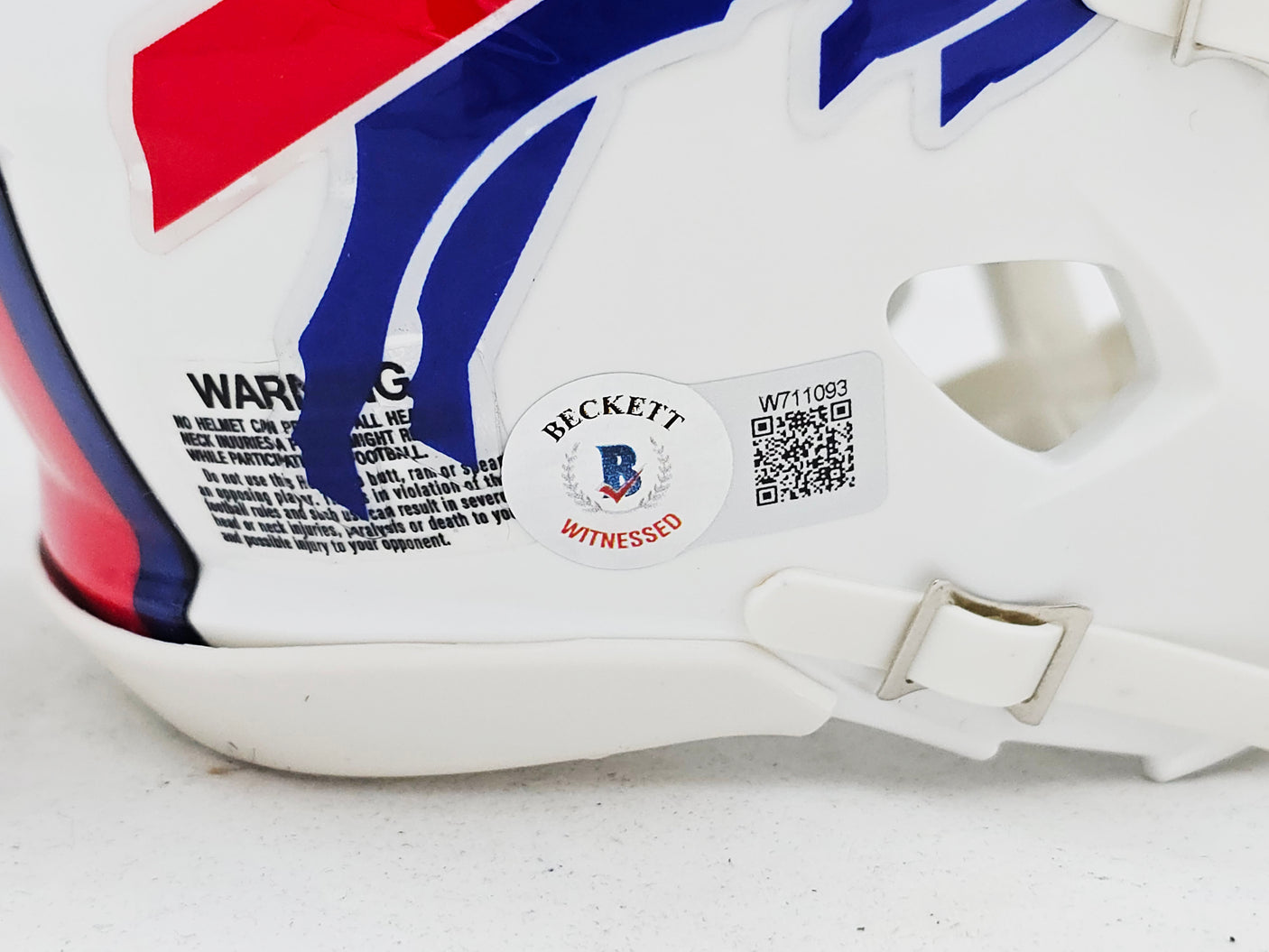 Thurman Thomas Autographed Buffalo Bills White Speed Mini Helmet Beckett BAS Witness Stock #220470