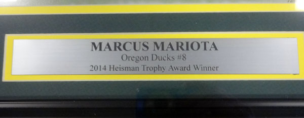 Marcus Mariota Autographed Framed 16x20 Photo Oregon Ducks MM Holo Stock #89813