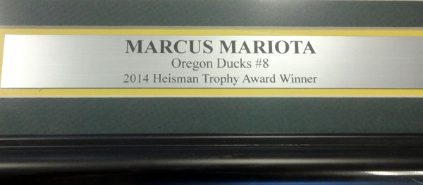 Marcus Mariota Autographed Framed 16x20 Photo Oregon Ducks MM Holo Stock #90717