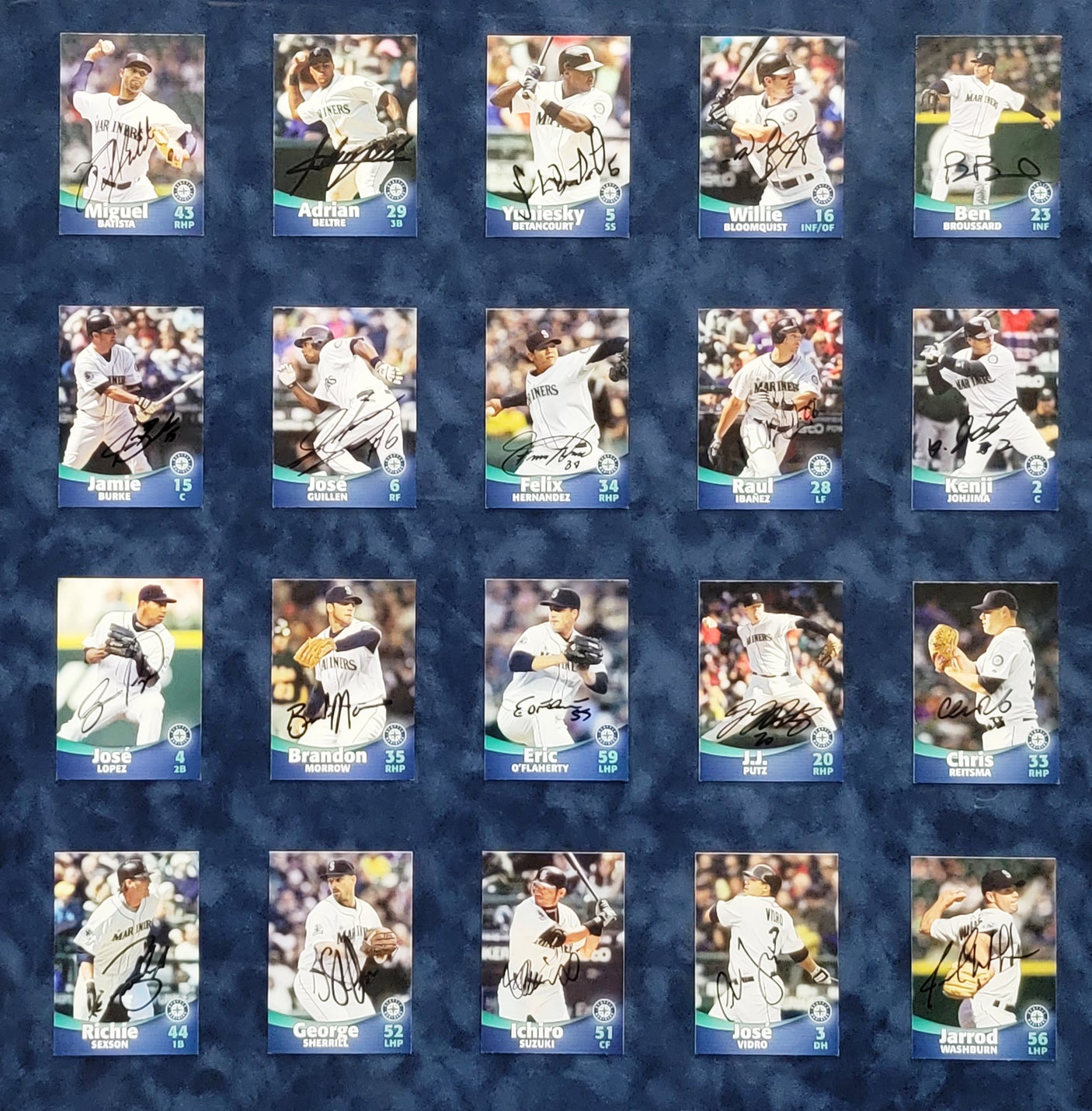 2007 Seattle Mariners Team Autographed 23x36 Framed Card Collage With 26 Signatures Including Ichiro Suzuki & Felix Hernandez SKU #207208