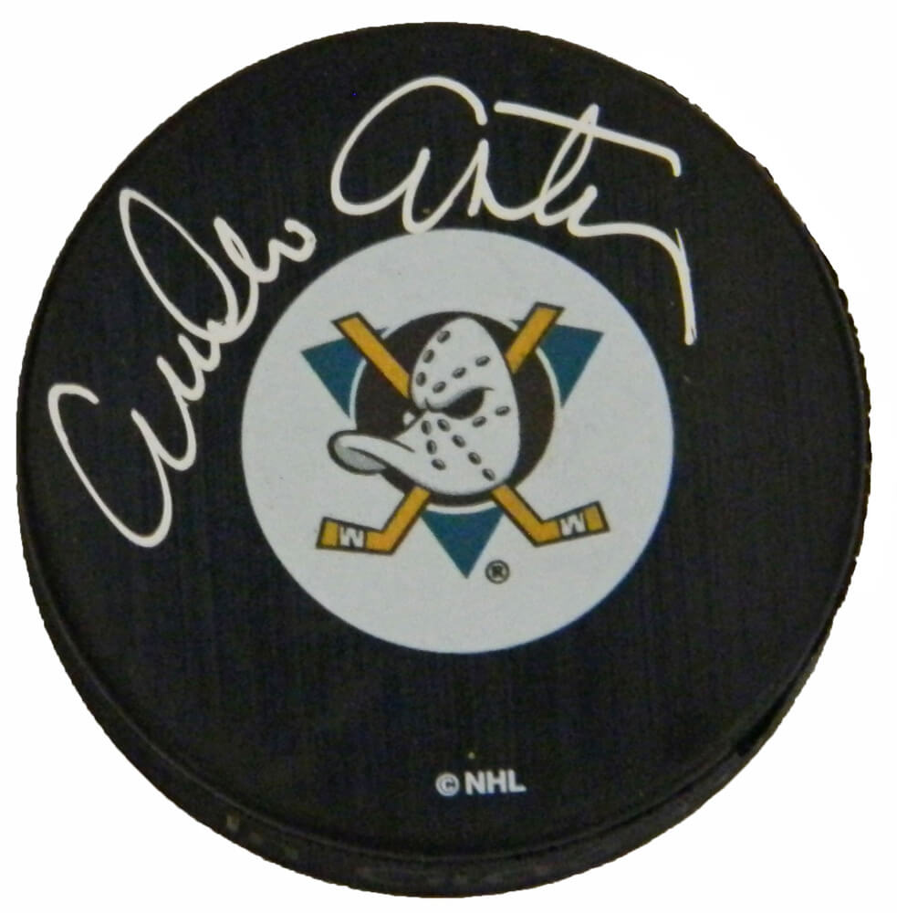 Emilio Estevez Signed Mighty Ducks Logo Hockey Puck