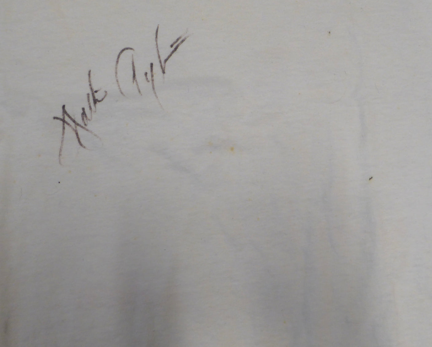 Chicago Bears Walter Payton Autographed White Hanes T-Shirt (Stains) Size M JSA #RR11972