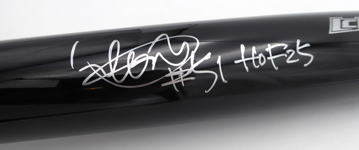 Ichiro Suzuki Autographed Black Player Model Mizuno Bat Seattle Mariners "#51 & HOF 25" Beckett BAS QR #2W517205