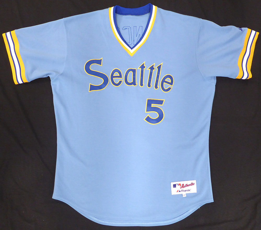 Seattle Mariners Yuniesky Betancourt Retro Blue 2008 Game Worn Jersey & Pants Unsigned MLB Holo #LH028213
