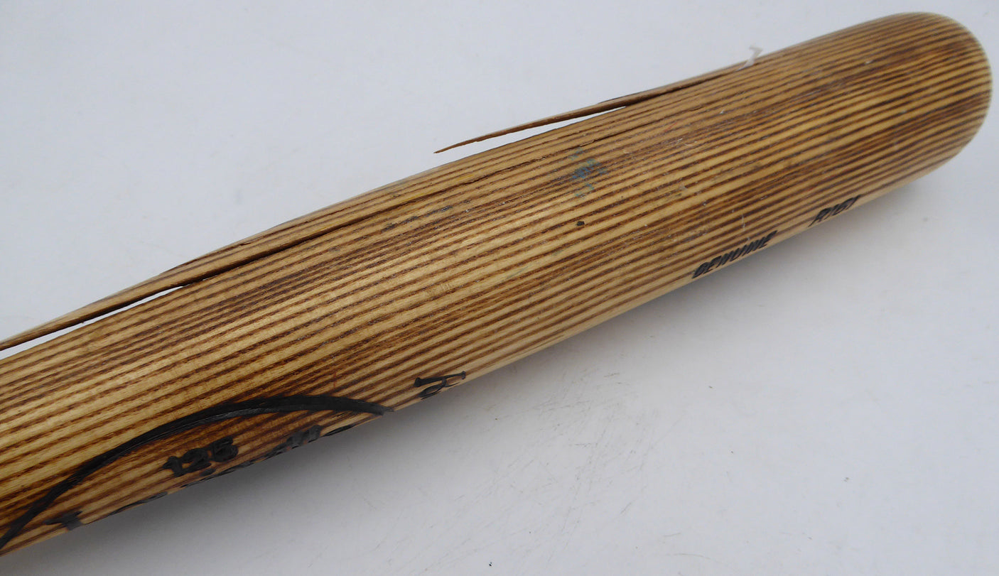 Harold Reynolds Unsigned Game Used Bat Louisville Slugger R161 Seattle Mariners SKU #253142