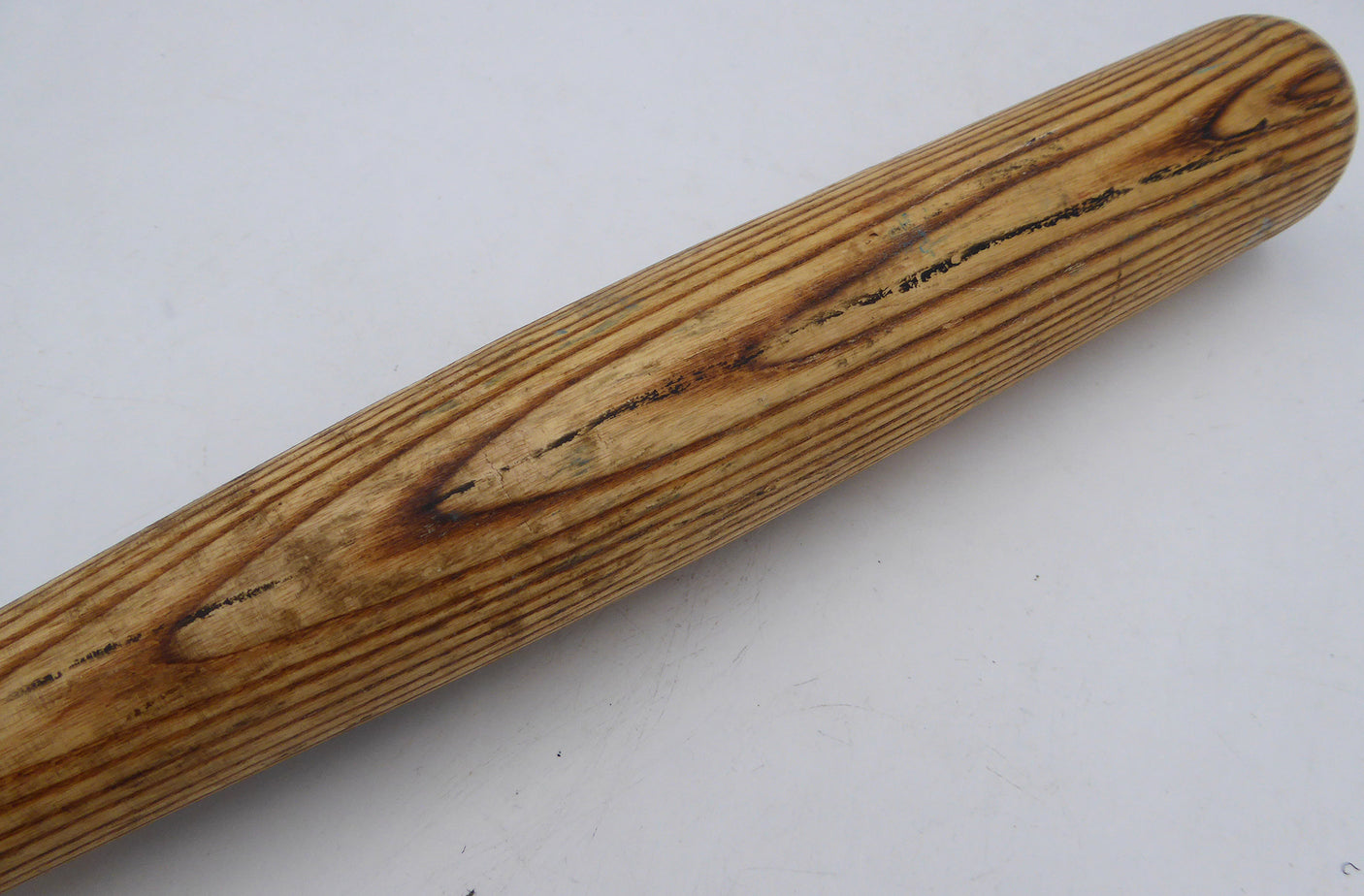 Spike Owen Unsigned Game Used Bat Louisville Slugger R161 Seattle Mariners SKU #253148