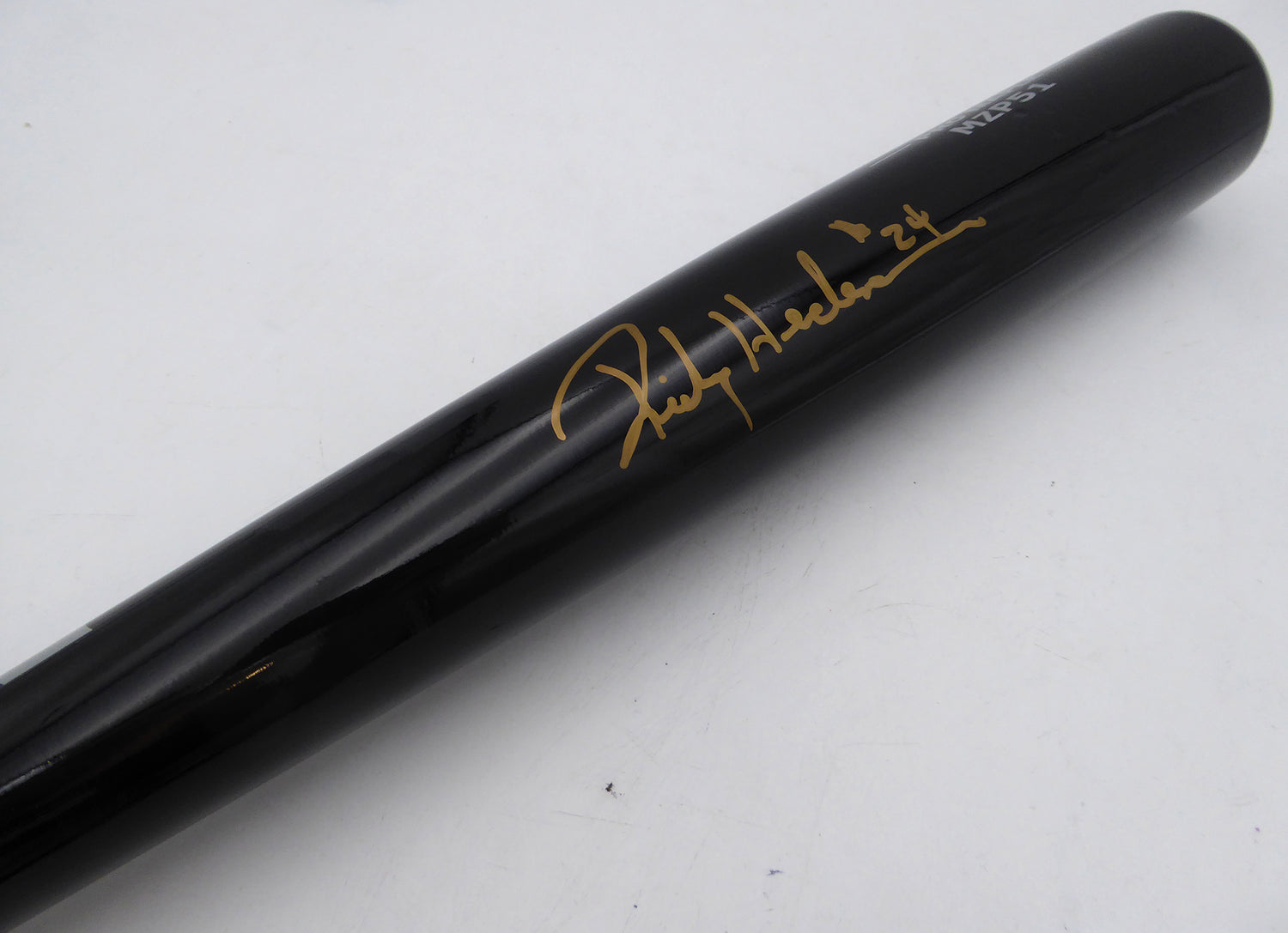 Rickey Henderson Autographed Mizuno Bat Oakland A's, New York Yankees Beckett BAS QR #BS30852