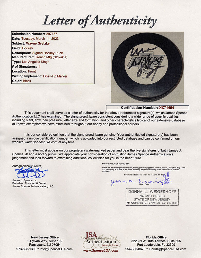 Wayne Gretzky Signed Los Angeles Kings Logo Hockey Puck - (JSA Holo & Full Letter)