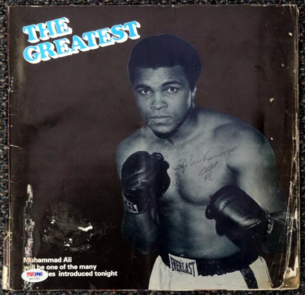 Muhammad Ali Autographed The Greatest Magazine PSA/DNA #H47292