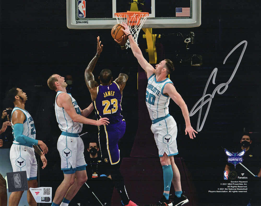 Gordon Hayward Signed Charlotte Hornets Block On Lebron James 8x10 Photo - (Fanatics)