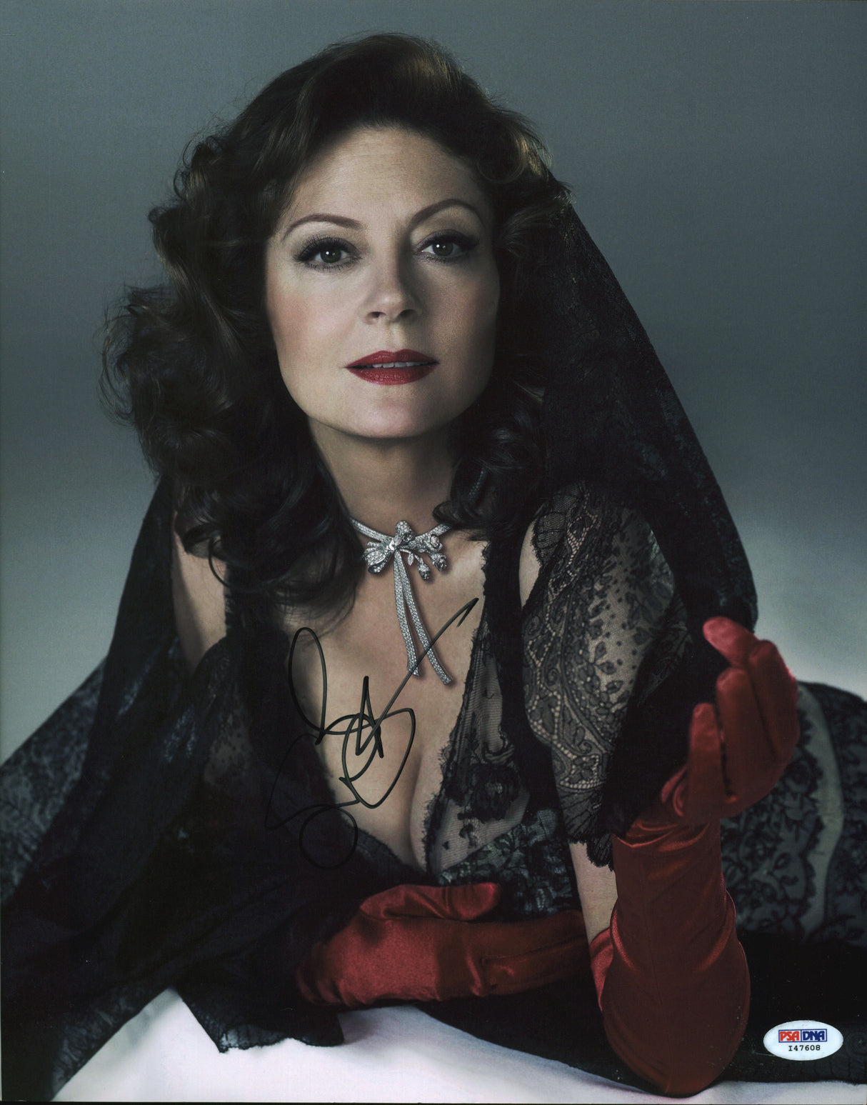 Susan Sarandon Enchanted Authentic Signed 11x14 Photo Autographed PSA #I47608